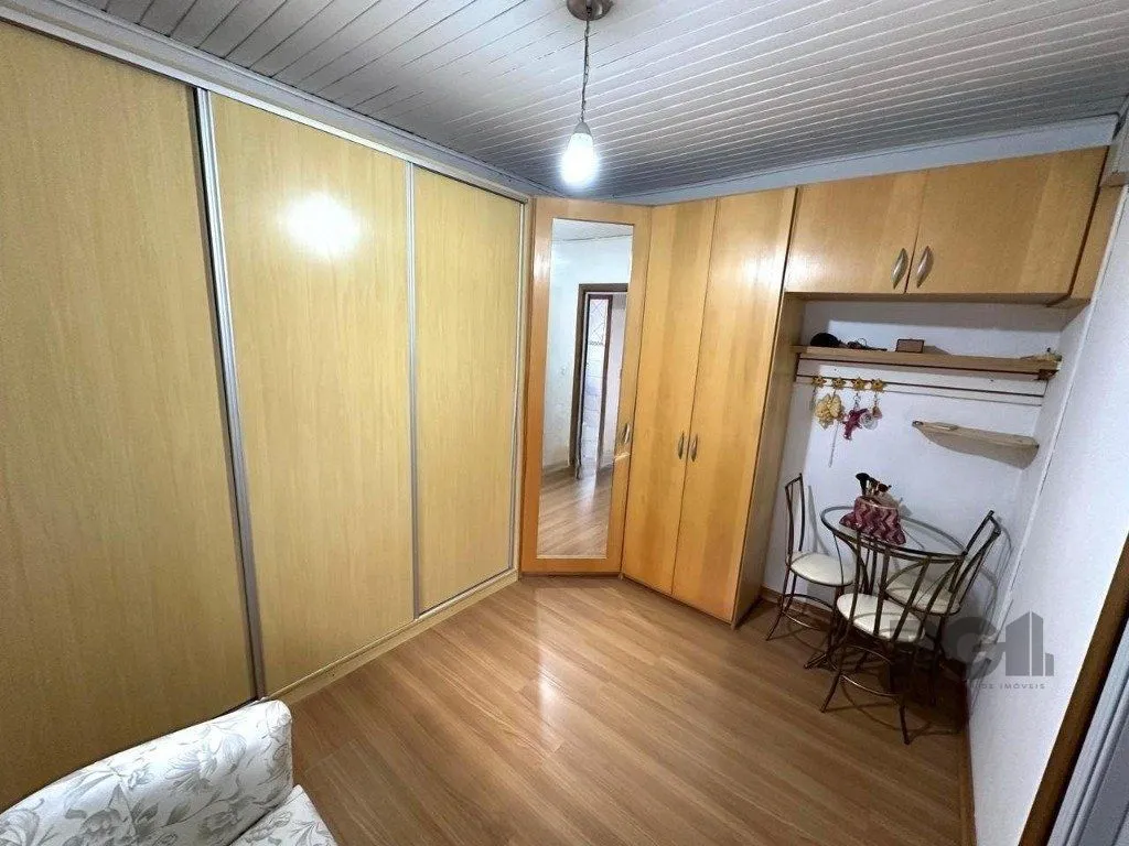 Imagem Casa de 160m² com 4 quarto no Bairro Farrapos