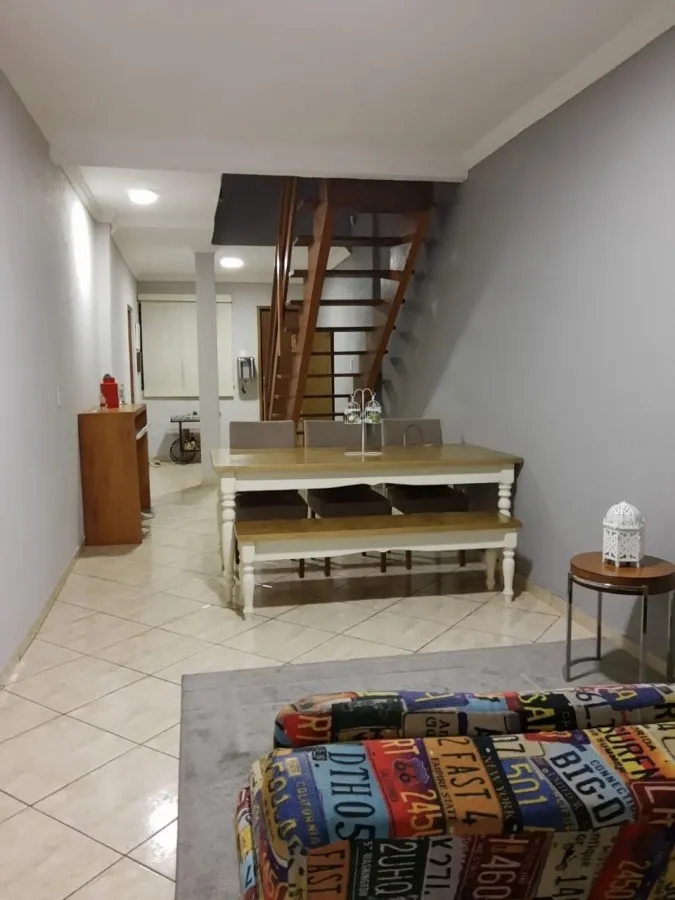 Imagem Sobrado para Venda em São Paulo, Butantã, 4 dormitórios, 1 suíte, 2 banheiros, 3 vagas