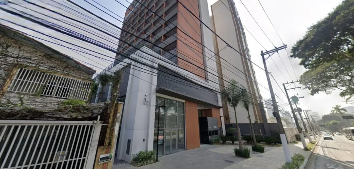 Imagem Apartamento 26,70m² para Locação na Avenida Santo Amaro, Frente à Estátua do Borba Gato, com Sacada e Lazer