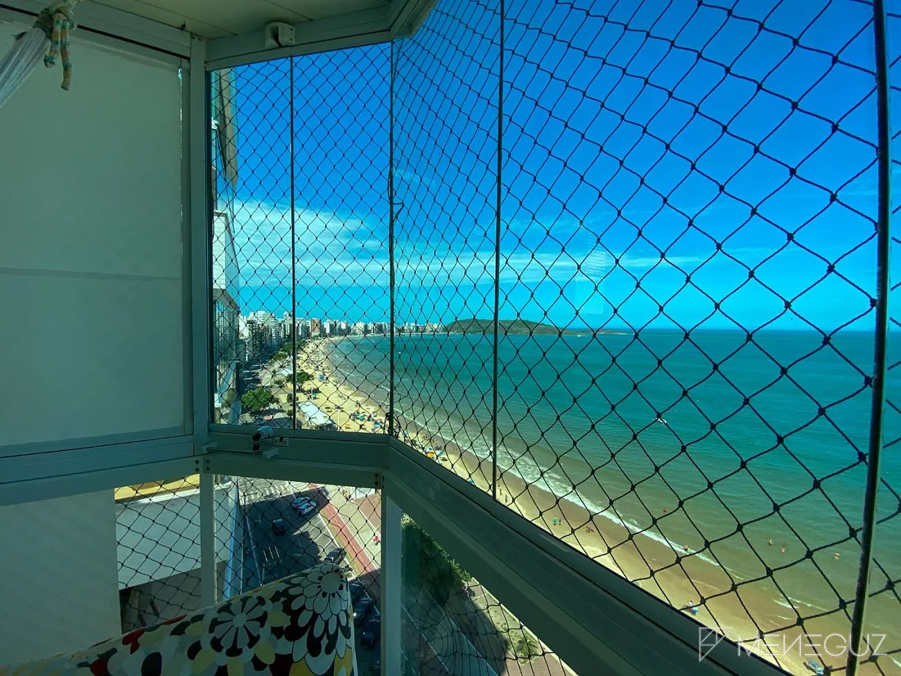 Imagem Cobertura de frente para o mar da Praia do Morro - Luxo finamente mobiliada e decorada com lazer privativo