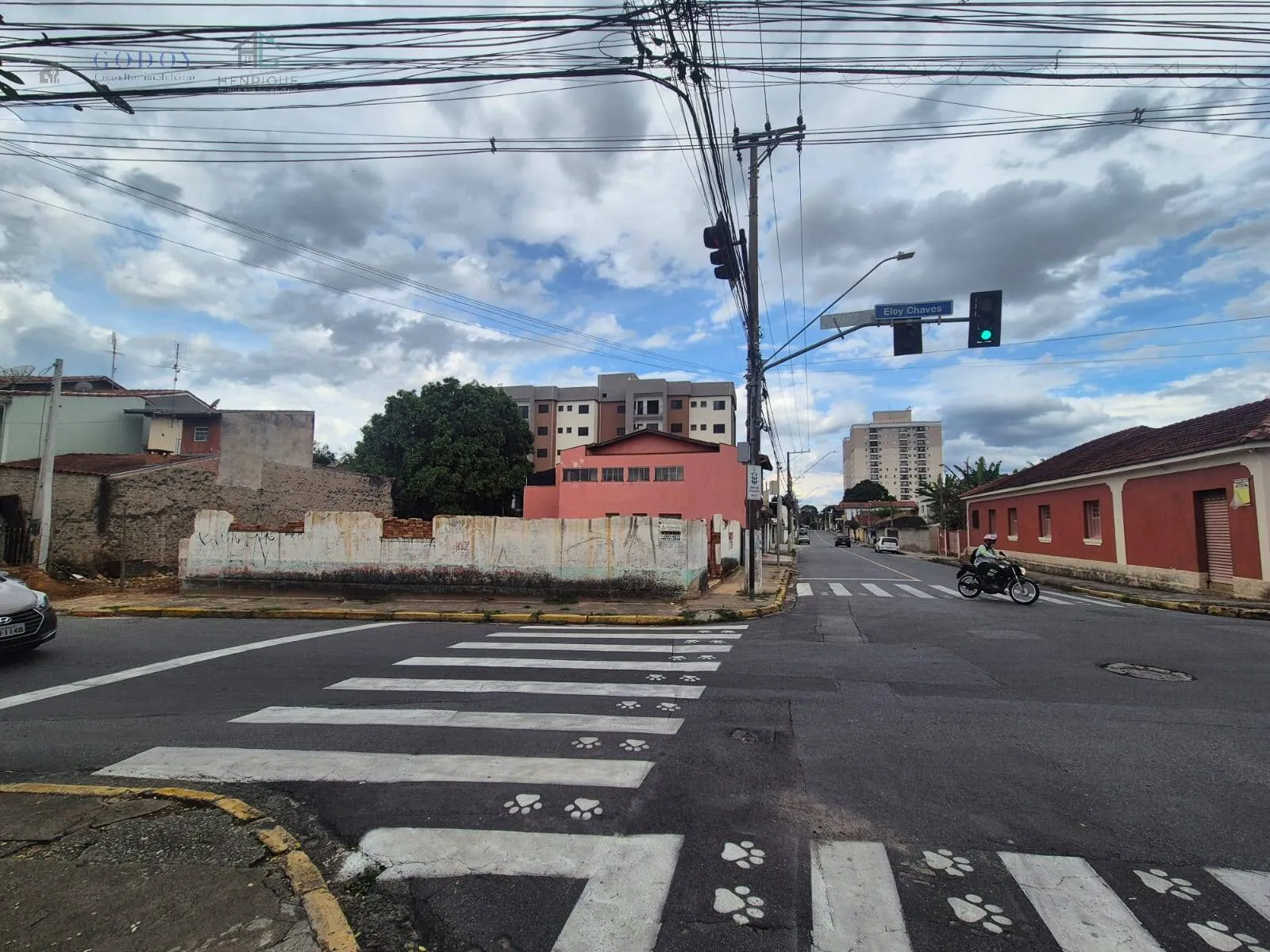 Foto do imóvel Terreno de Esquina com Alta Visibilidade - Ideal para Empreendimento!