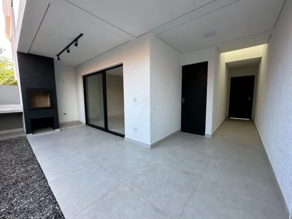 Imagem SOBRADO, 4 QUARTOS SENDO 2 SUÍTES, RAINHA DO MAR