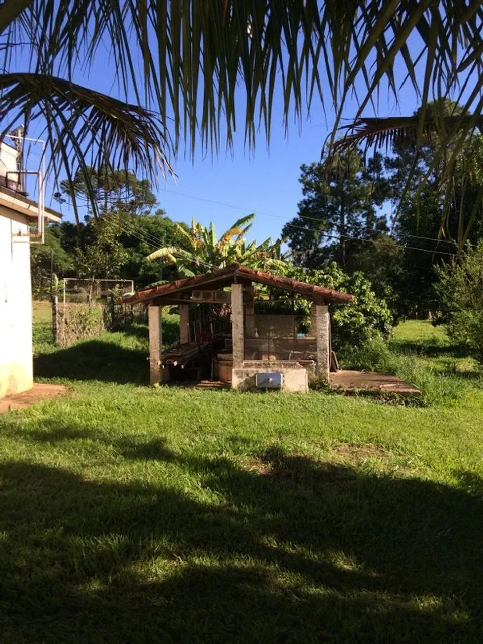 Imagem Chácara à venda em Araçoiaba da Serra-SP: 2 quartos, 1 banheiro, 4 vagas de garagem e 350m² de área!