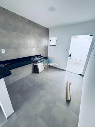 Imagem Casa para Venda em Feira de Santana, SIM, 2 dormitórios, 1 suíte, 1 banheiro, 2 vagas
