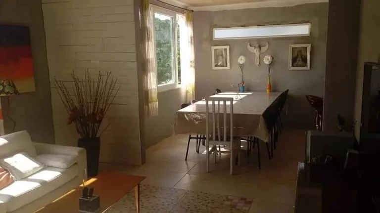 Imagem VENDO ESTA LINDA CASA NO CENTRO DE NOVA FRIBURGO.