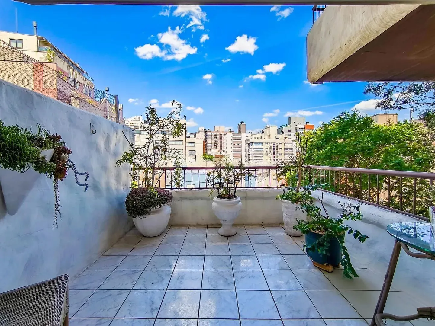 Imagem Apartamento de 3 dormitórios á venda no Bairro Bela Vista - Porto Alegre