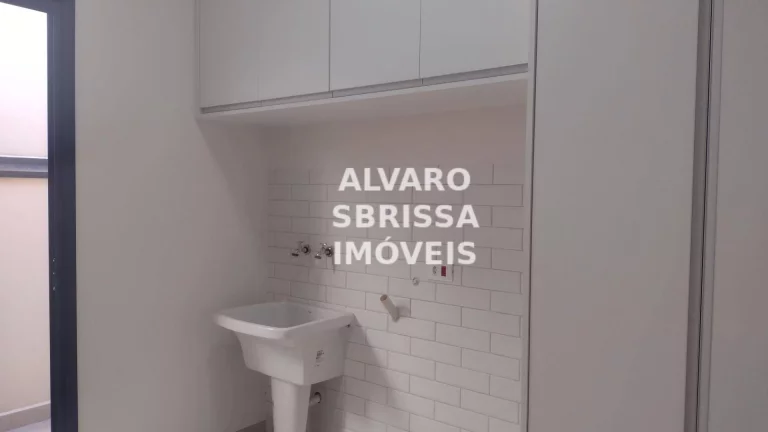 Imagem Casa térrea nova à venda com 3 suítes 360 m2 no Condomínio Vila dos Manacás próximo ao Plaza Shopping localização privilegiada!