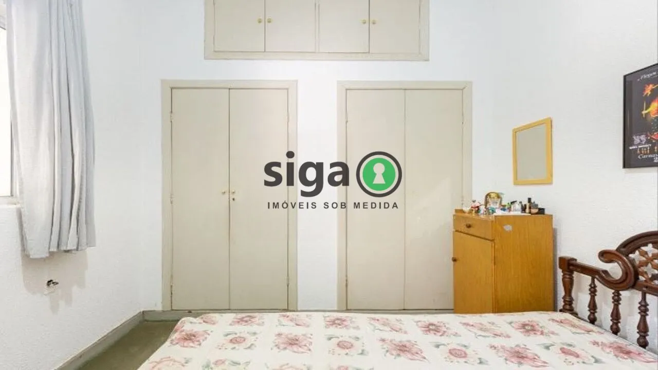 Imagem Sobrado em Perdizes com 248m², 4 quartos e 2 suítes em localização nobre.