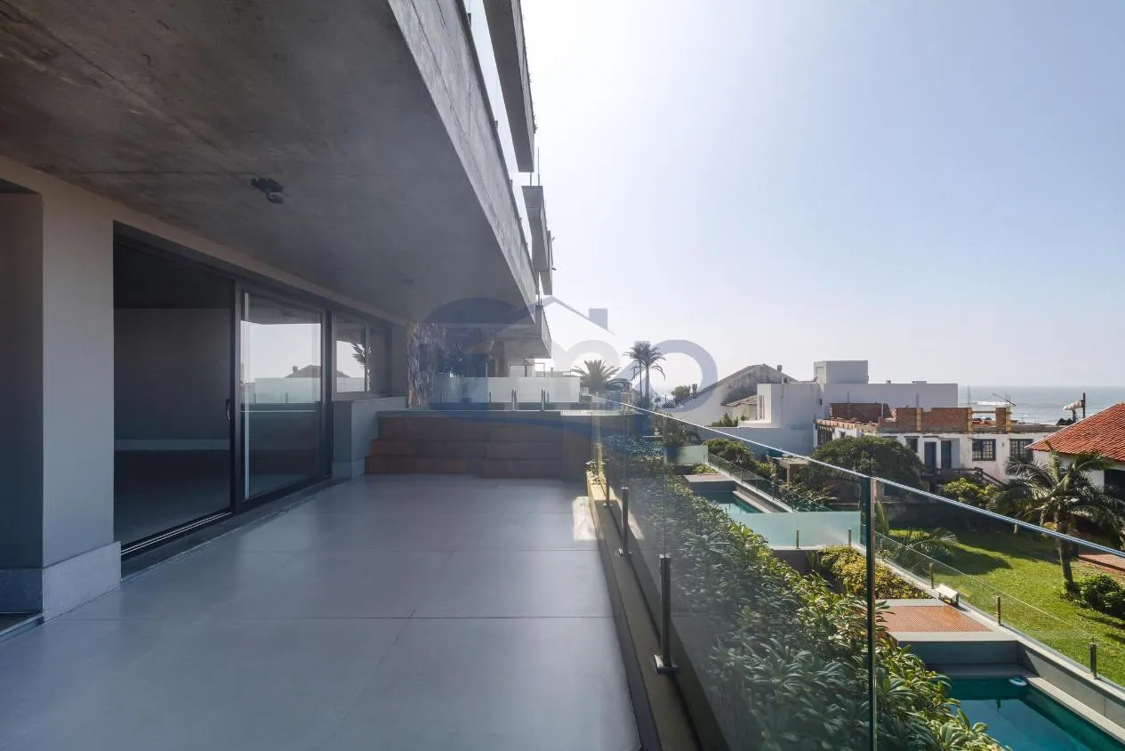 Imagem Apartamento a venda com 4 suites na Prainha em Torres/RS