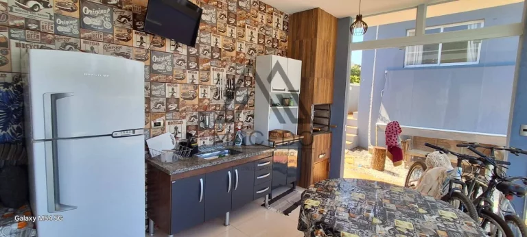 Imagem Sobrado com 3 dormitórios - Vista para o Lago