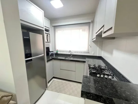 Imagem Lindo Apartamento 3 dormitórios próximo a praia de Bombas