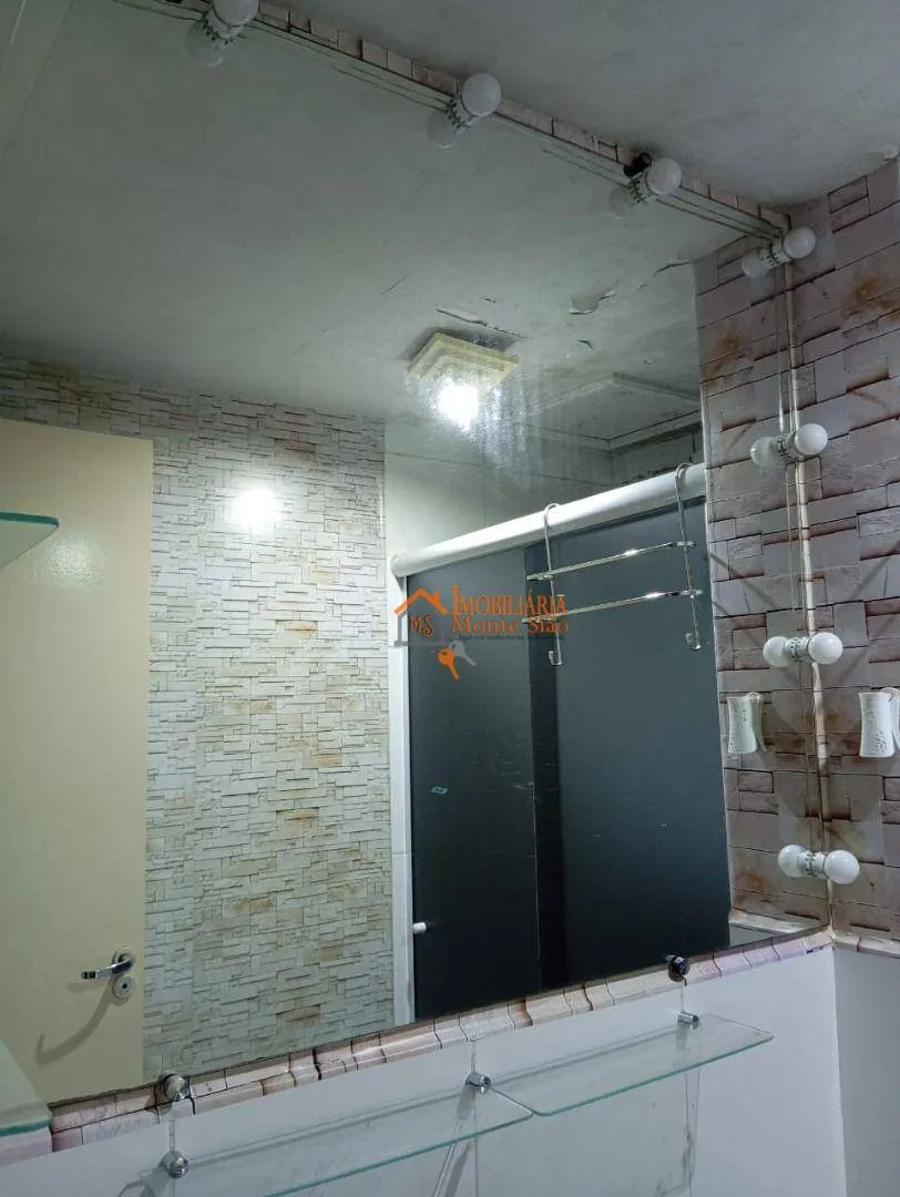 Imagem Apartamento com 2 dormitórios à venda, 45 m² por R$ 245.000,00 - Água Chata - Guarulhos/SP