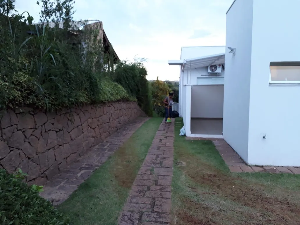 Imagem Casa Dupla Localizada no Condomínio Santo Antônio l