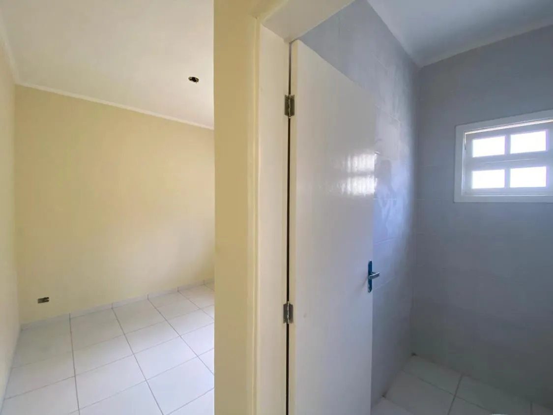 Imagem LINDA CASA A VENDA NA NOVA ITANHAÉM