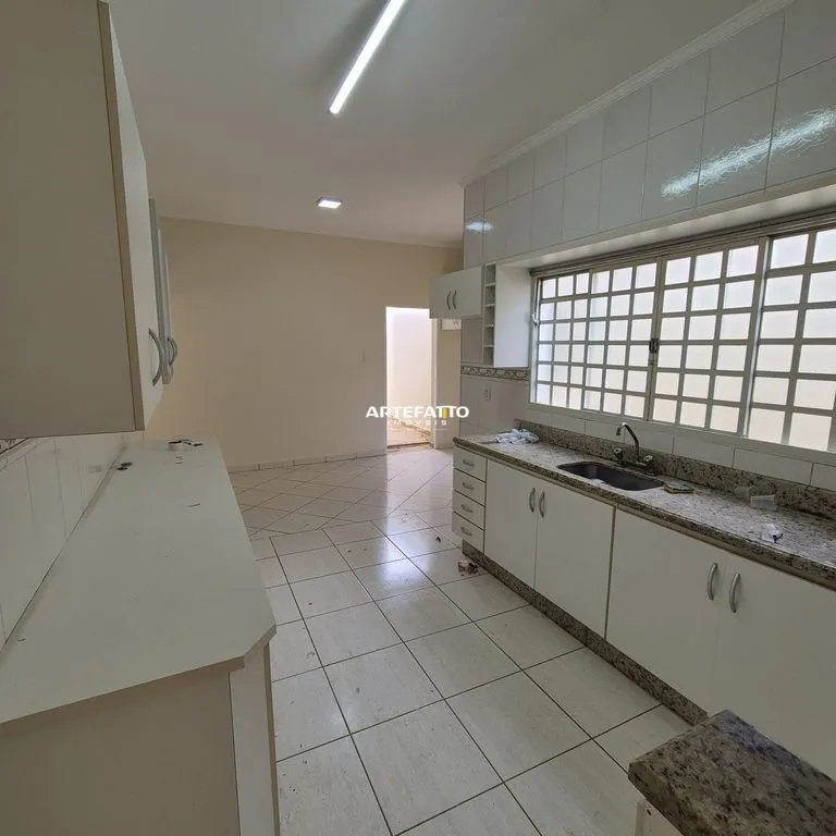 Imagem Casa com 3 dormitórios no bairro José de Carlos