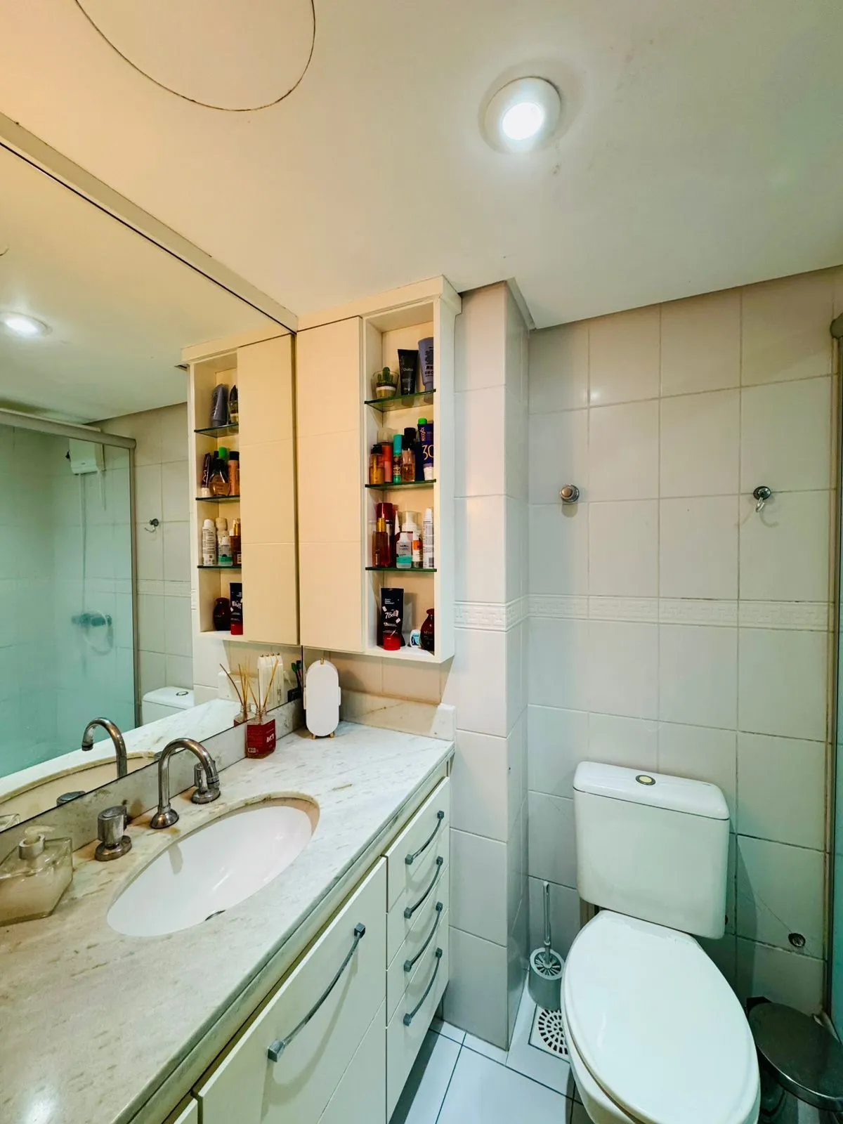 Imagem Duplex na Bela Vista, 2 dormitórios com espaço para home office, lareira e 2 vagas