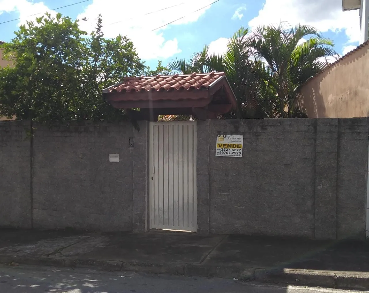 Foto do imóvel Casa à venda 3 Quartos, 1 Suite, 5 Vagas, 392M², Maria Áurea, Pindamonhangaba - SP