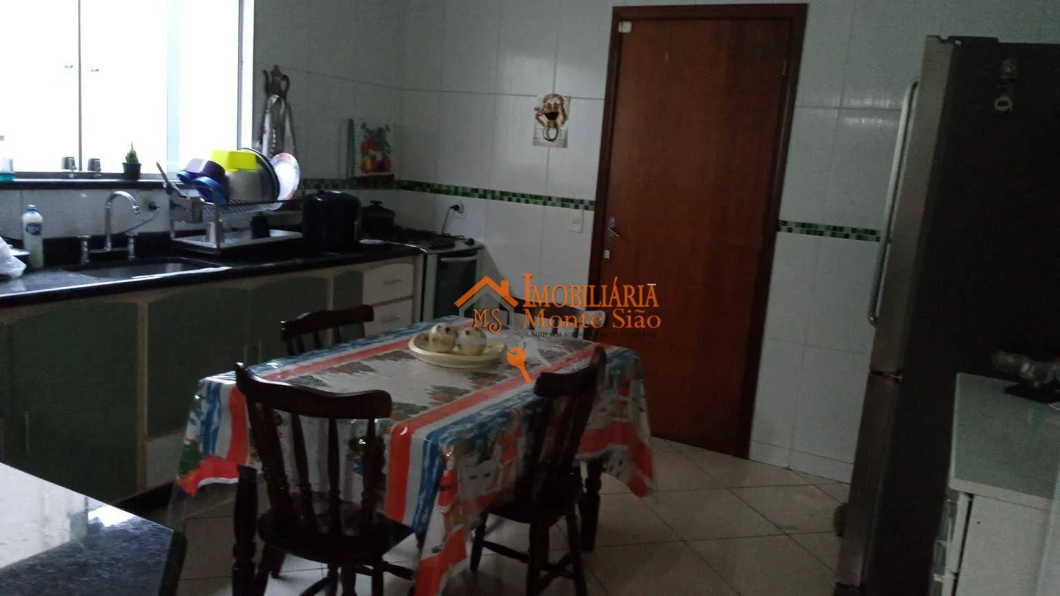 Imagem Sobrado com 5 dormitórios à venda, 300 m² por R$ 650.000,00 - Jardim Silvia - Guarulhos/SP