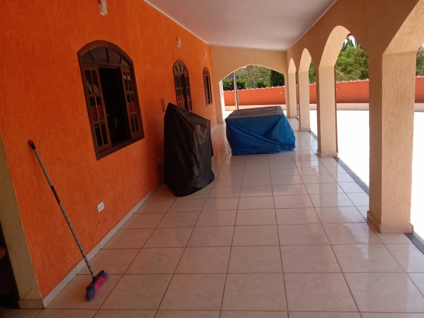 Imagem Chácara à venda 6 Quartos, 1 Suite, 15000M², Barreiro, Taubaté - SP