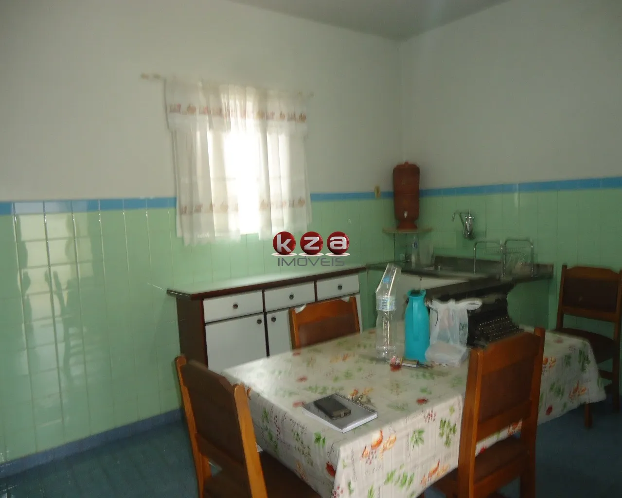 Imagem Casa de 3 quartos na Vila Angeli, Valinhos-SP: 159m², 2 banheiros. Agende sua visita!