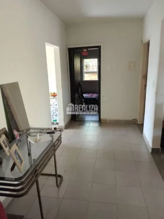 Imagem Casa com 7 dormitórios no bairro Boa Vista, em Uberaba