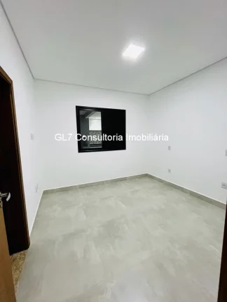 Imagem Casa a Venda com Piscina 3 Suítes sendo uma com Closet, Condomínio Indaiatuba SP