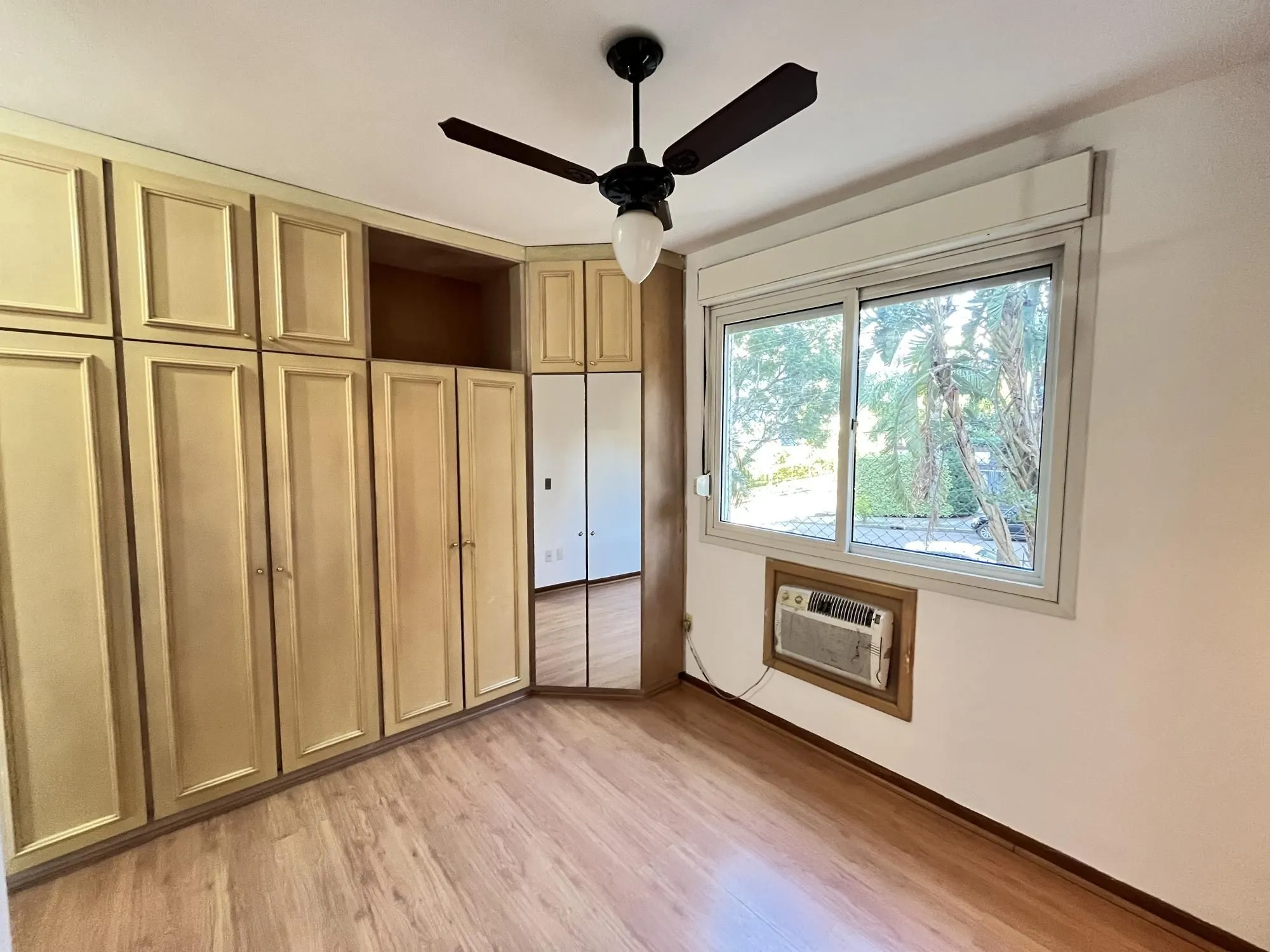 Imagem Apartamento de 3 quartos e 1 vaga de garagem no bairro Chácara da Pedras em POA