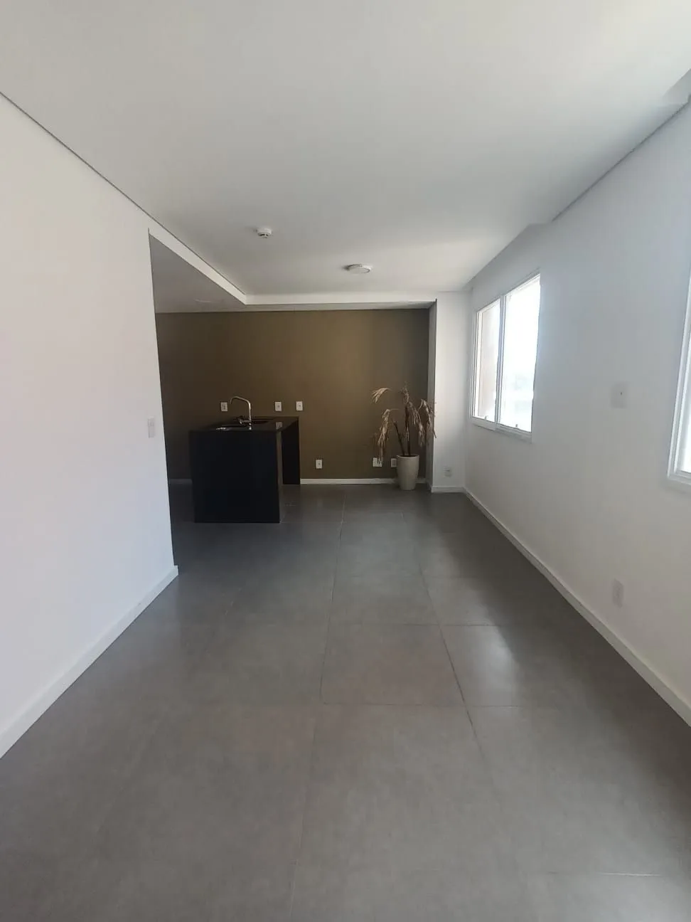 Imagem Studio, novo, desocupado, localizado no Bairro Cidade Baixa