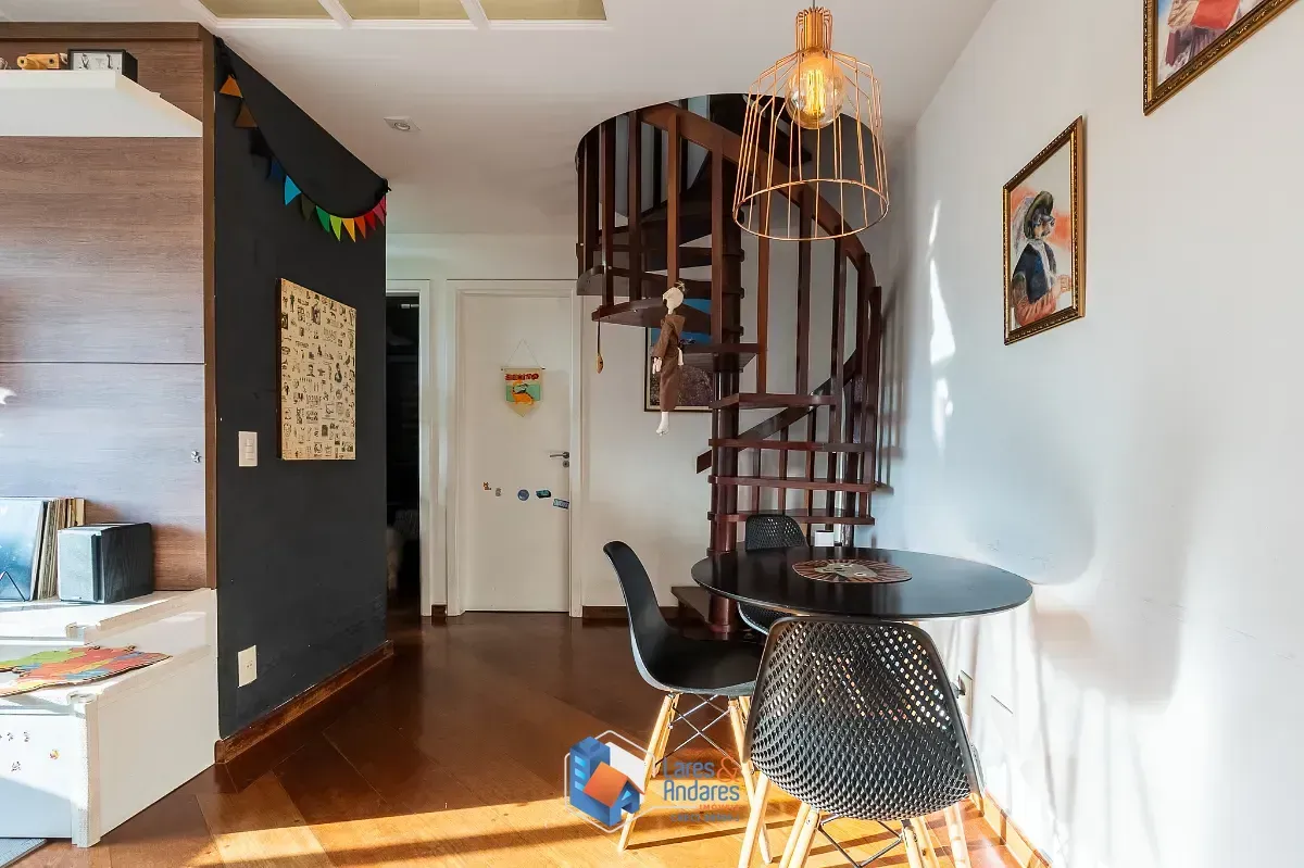 Imagem Cobertura para venda em Vila Gumercindo com 3 quartos, sendo 1 suíte, 107m²