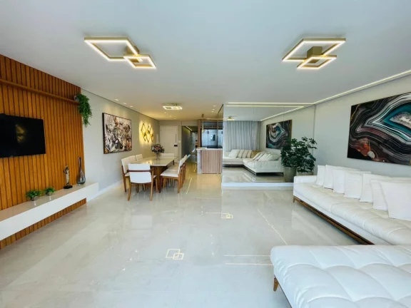 Imagem Belíssimo apartamento todo reformado FRENTE MAR-PORTEIRA FECHADA!