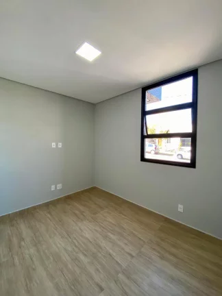 Imagem CASA 03 DORMITÓRIOS SENDO 01 COM SUÍTE CONDOMINIO VILLAGIO IPANEMA I