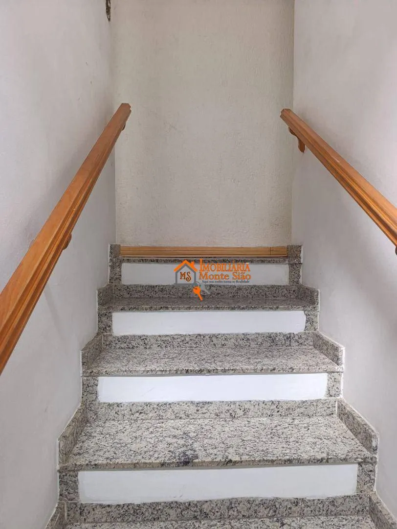 Imagem Casa com 3 dormitórios para alugar, 90 m² por R$ 5.600,00/mês - Vila Bremen - Guarulhos/SP