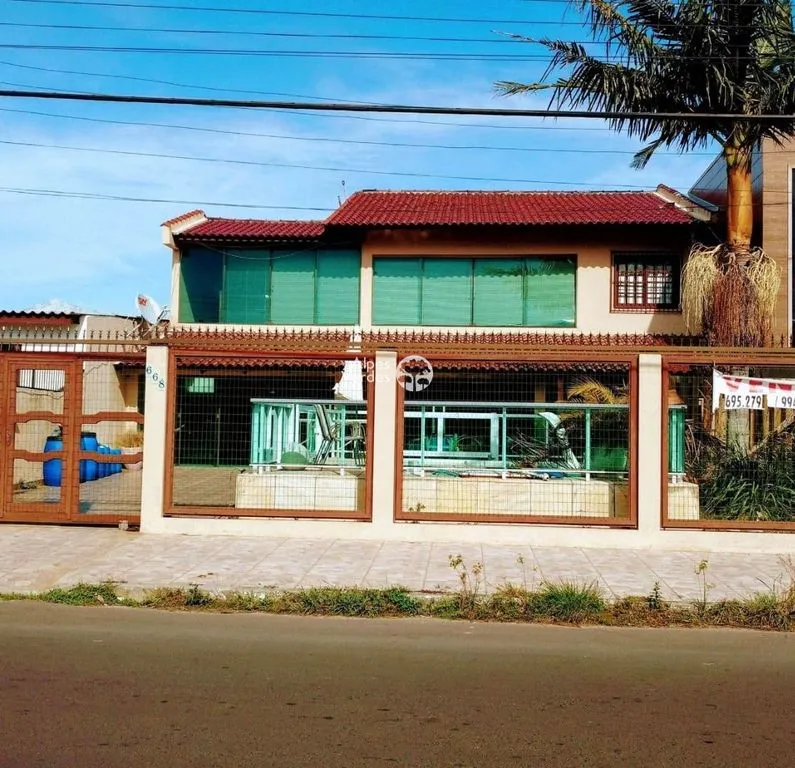 Imagem Casa à venda por R$ 1.200.000 - Centro - Tramandaí/RS