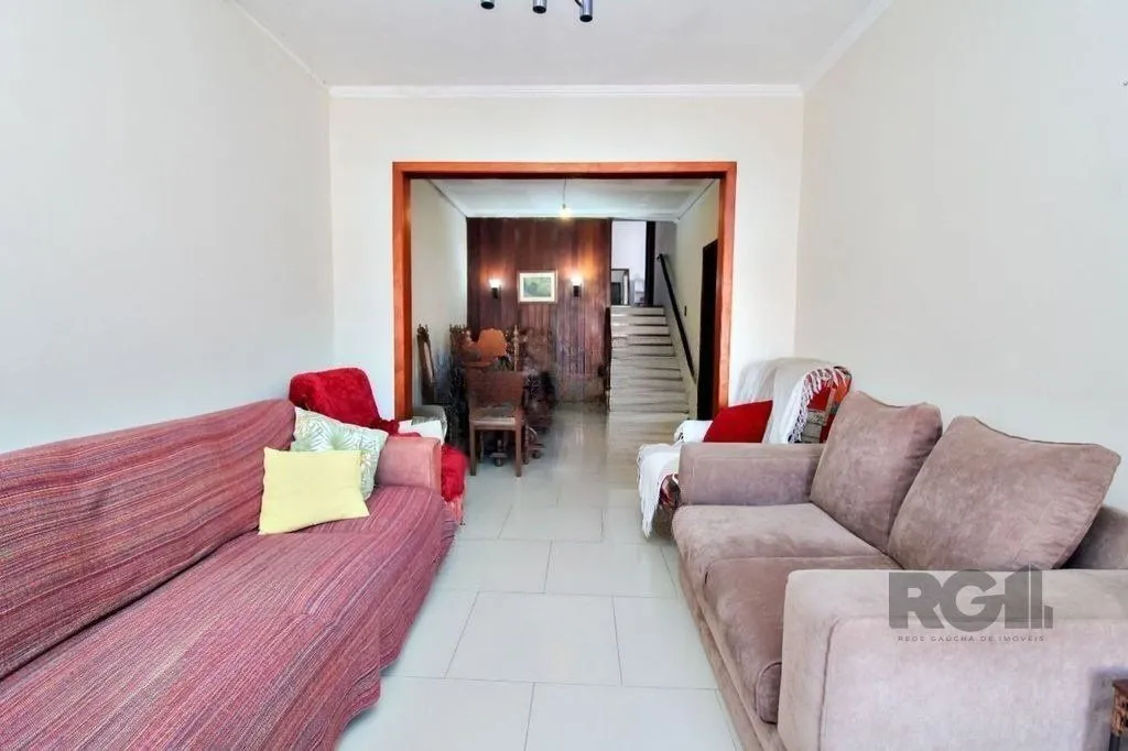 Imagem Casa 4 Dormitórios Bairro Gloria.