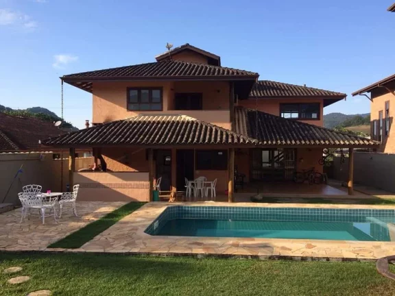 Imagem Linda casa em condomínio Fechado - Bairro Horto