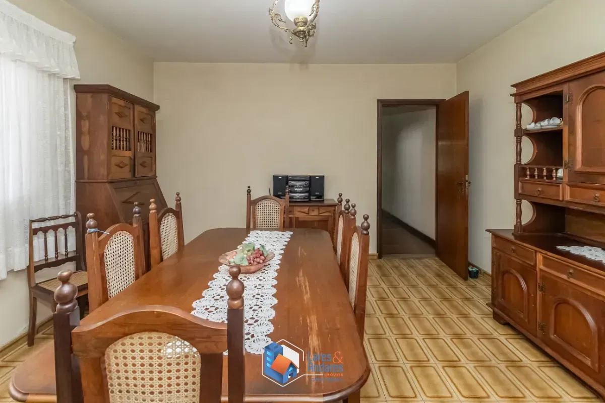 Imagem Sobrado para venda em Horto Florestal com 3 quartos, sendo 1 suíte, 316m²