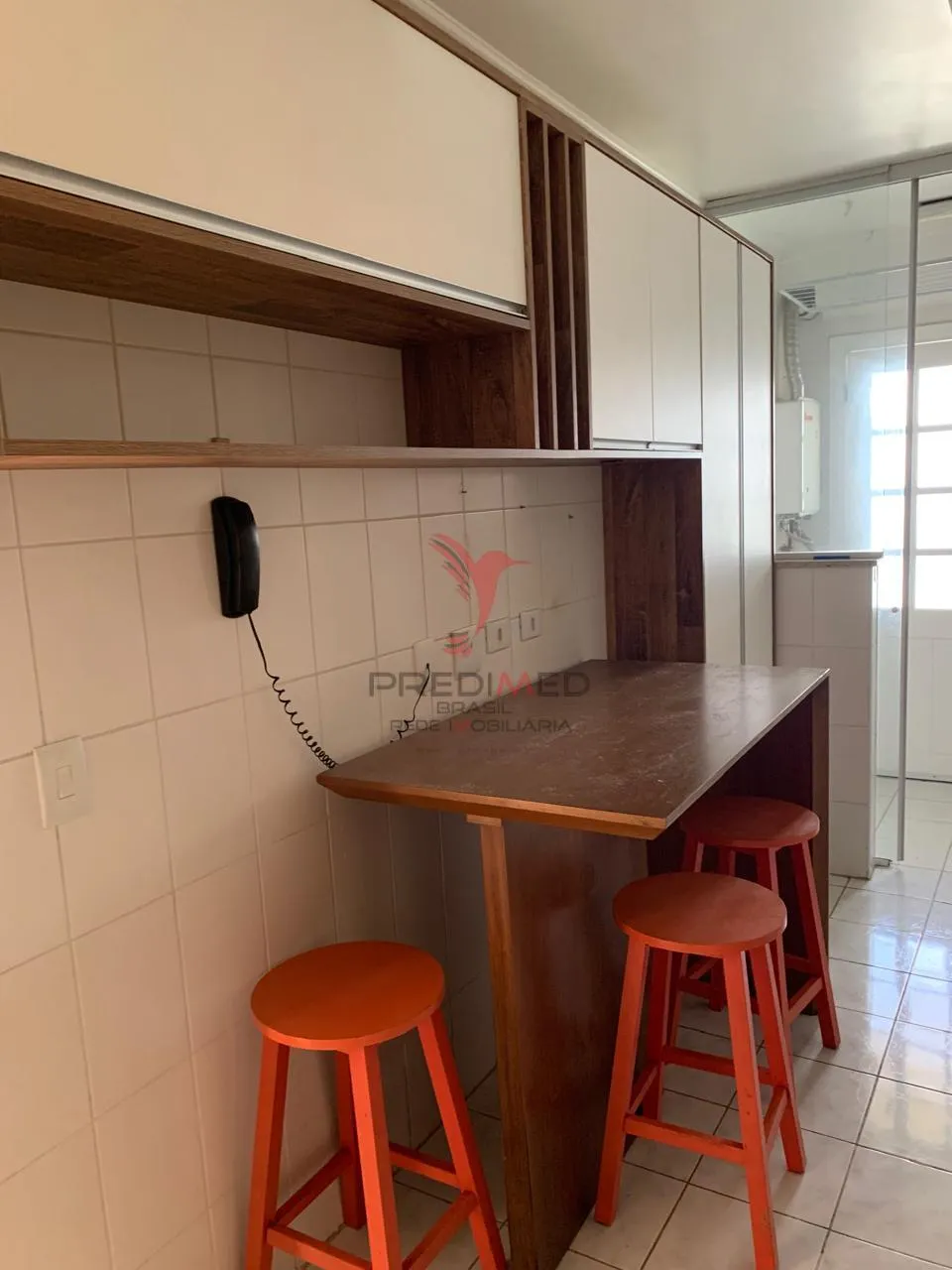 Imagem Vendo casa com 200 mts2, 4 Quartos( 2 Suites ) em condomínio fechado no Morumbi. SP