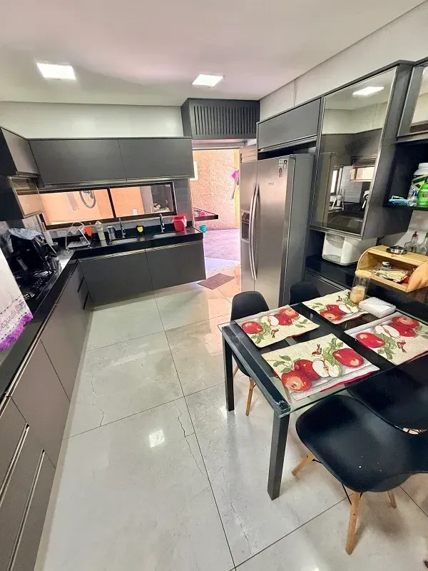 Imagem Casa com 5 Quartos à Venda, 450 m² em De Lourdes - Fortaleza