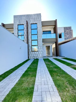 Imagem Casa Triplex em Morada de Laranjeiras
