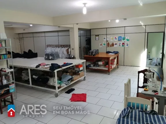Imagem Casa com 3 dormitórios à venda, 395 m² por R$ 850.000,00 - Parque Novo Mundo - Americana/SP