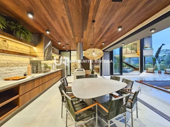 Imagem Casa à venda, com 6 quartos, 550m2