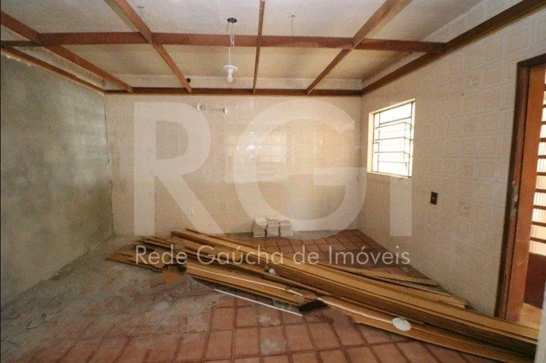 Imagem Casa para Venda - 280m², 3 dormitórios, 4 vagas - Cidade Baixa