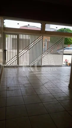 Imagem Casa para Venda em Limeira, Jardim Parque Novo Mundo, 3 dormitórios, 2 banheiros, 2 vagas