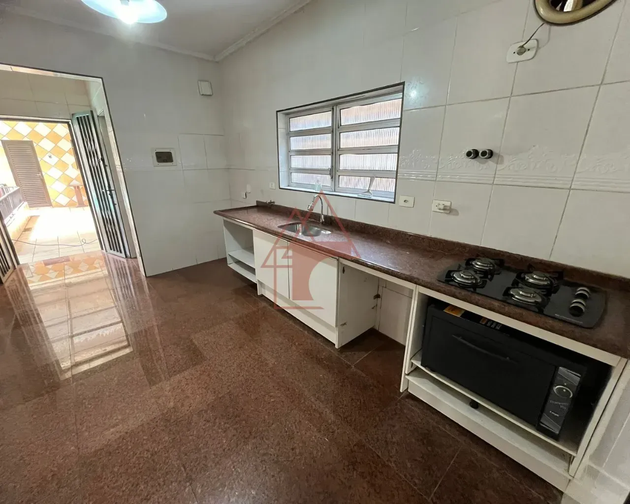 Imagem Sobrado com 4 Quartos à Venda, 367 metros em Vila Ponte Nova - Cubatão