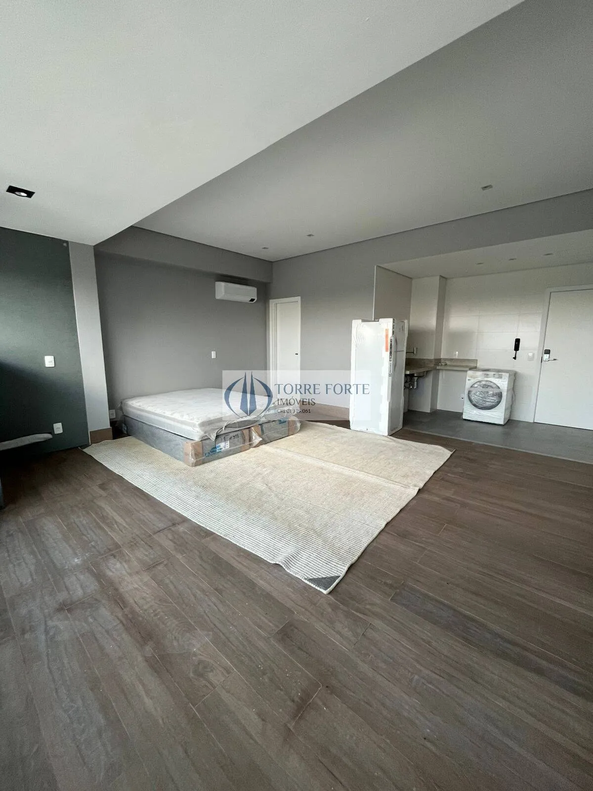 Imagem Studio com 42 m², 1 dormitório 1 banheiro 1 vaga de garagem, bem localizado
