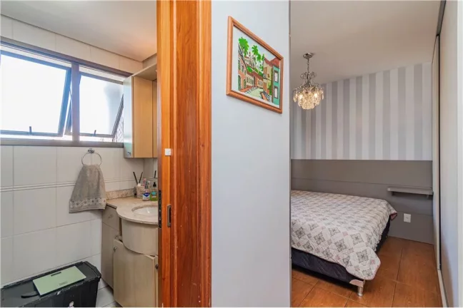 Imagem Apartamento para venda no bairro Menino Deus em Porto Alegre