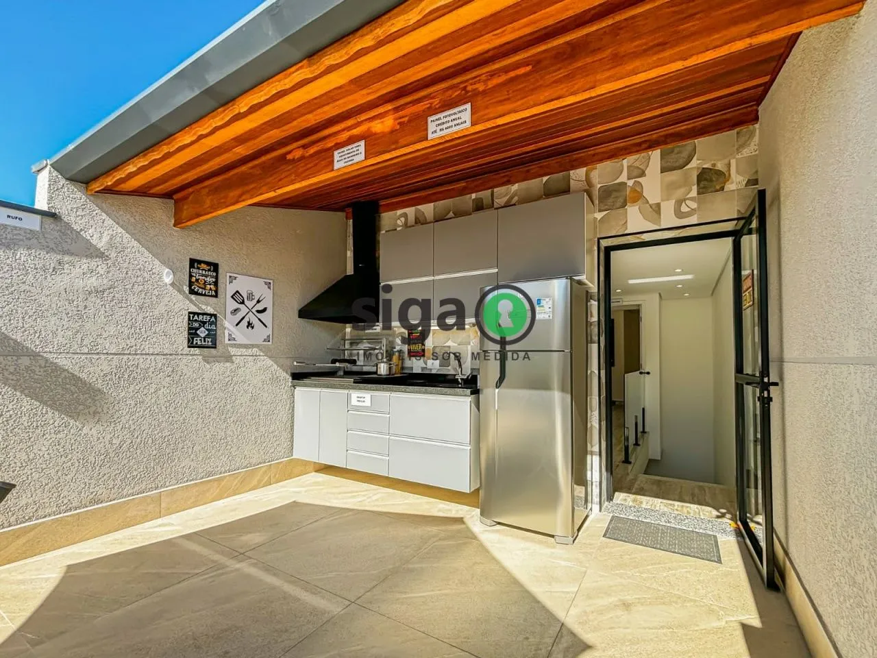 Imagem CASA À VENDA 4 QUARTOS SENDO 3 SUÍTES, NOVA E PRONTA PRA MORAR