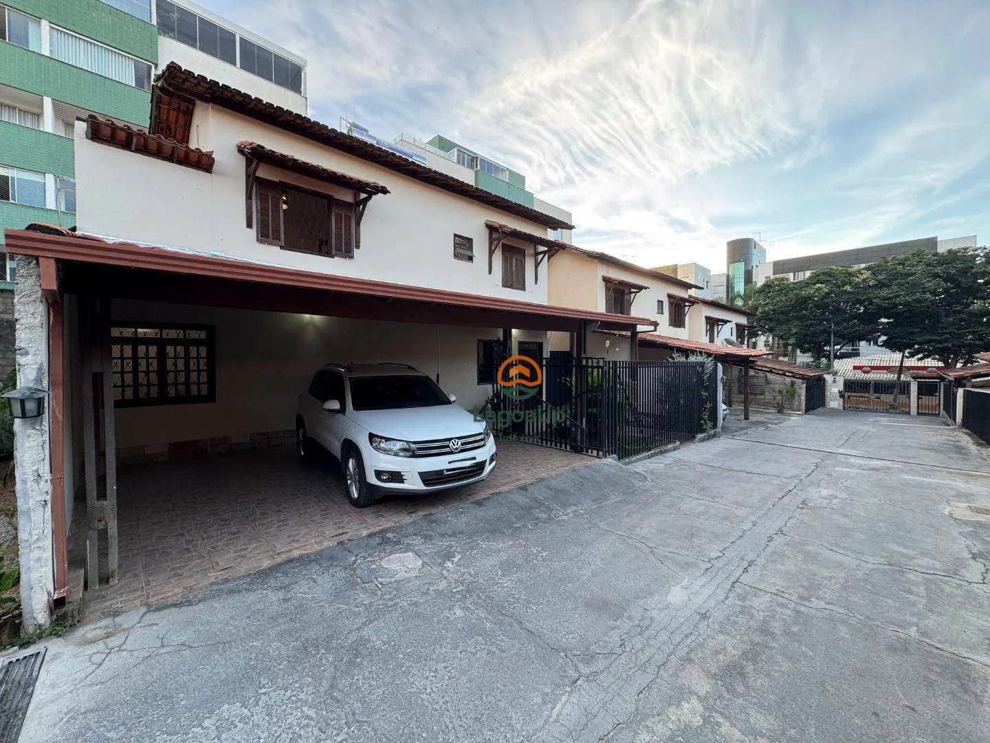 Imagem Casa com 4 dormitórios à venda, 188 m² por R$ 699.000,00 - Centro - Lagoa Santa/MG
