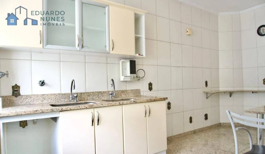 Imagem Apartamento à Venda em Lourdes | Em Frente à Praça da Assembleia |4 Quartos