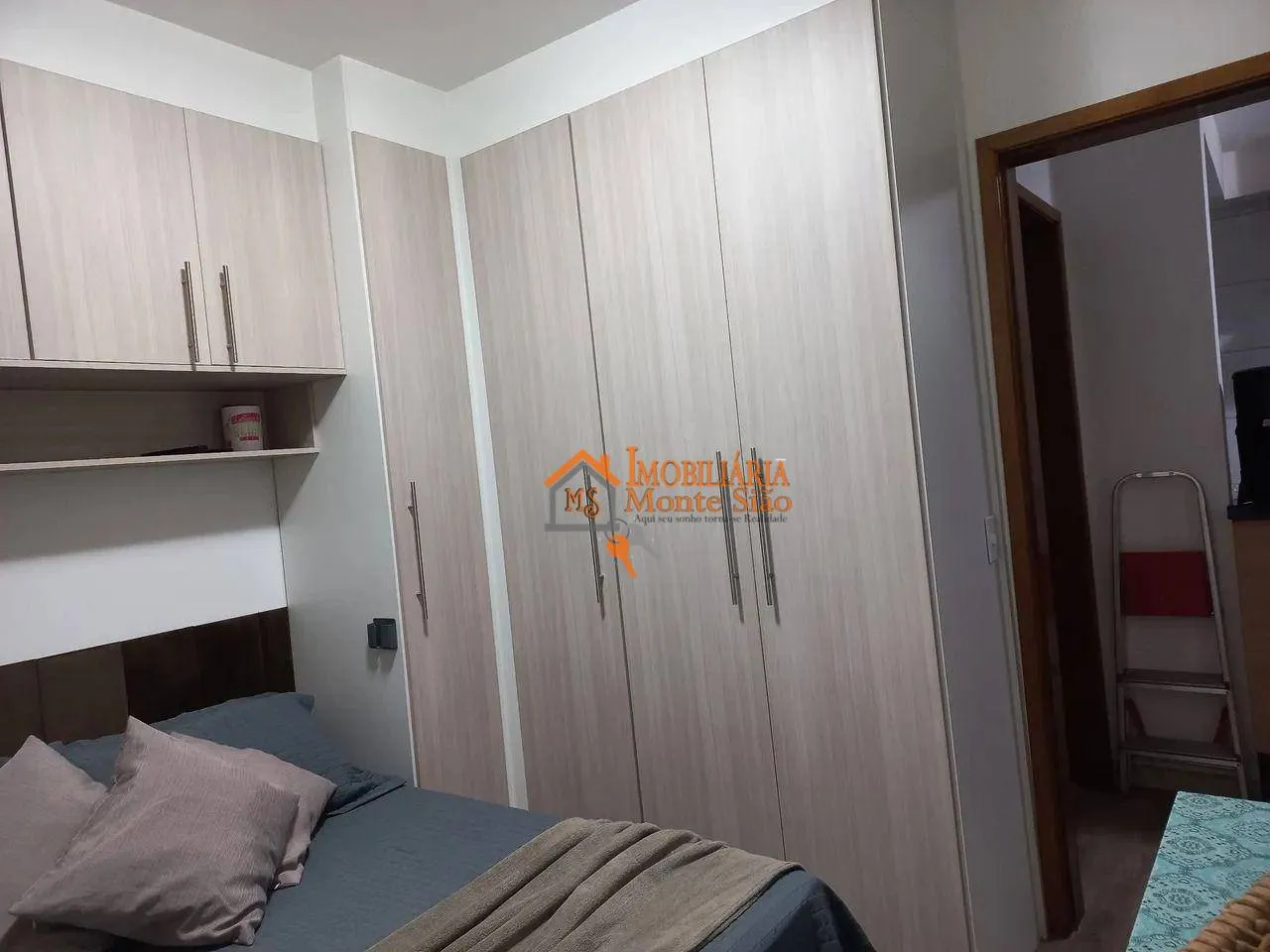 Imagem Apartamento com 2 dormitórios à venda por R$ 303.000,00 - Jardim Silvestre - Guarulhos/SP
